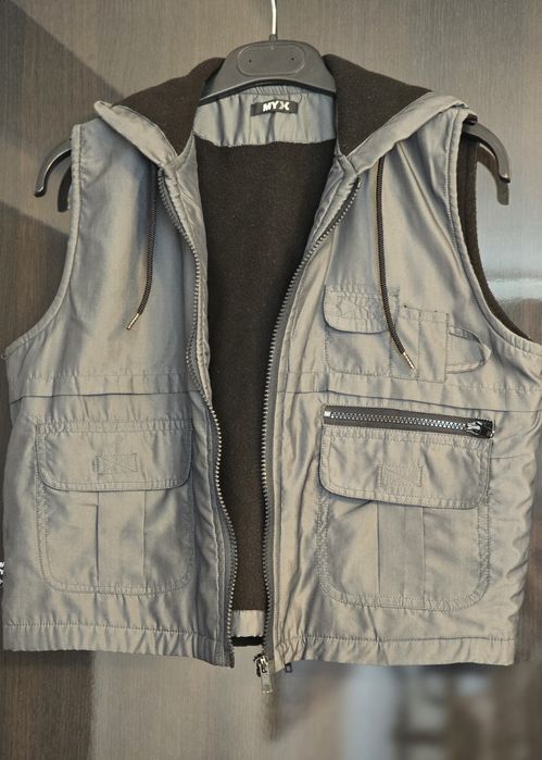 Vestă damă sport/casual MyX, gri metalizat, marime S/M, cu glugă și multiple buzunare