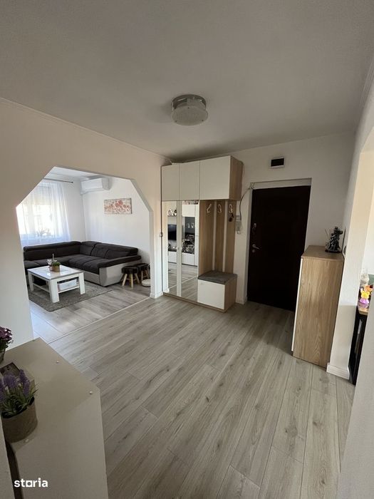 Apartament la cheie cu 3 camere renovat complet
