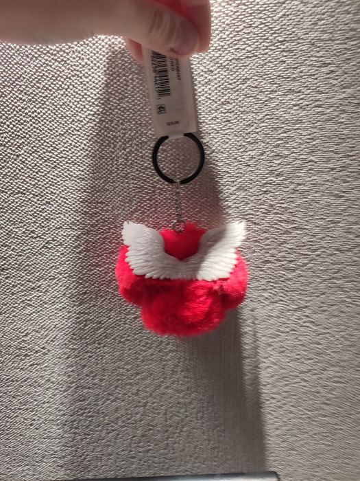 В продаже брелок или обезьянка Kipling