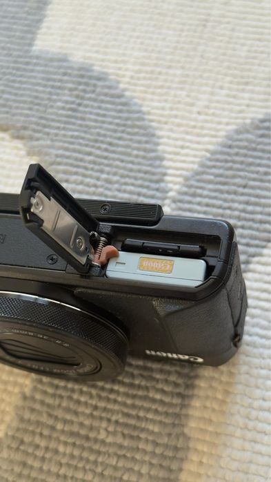 Canon G7X II продаю