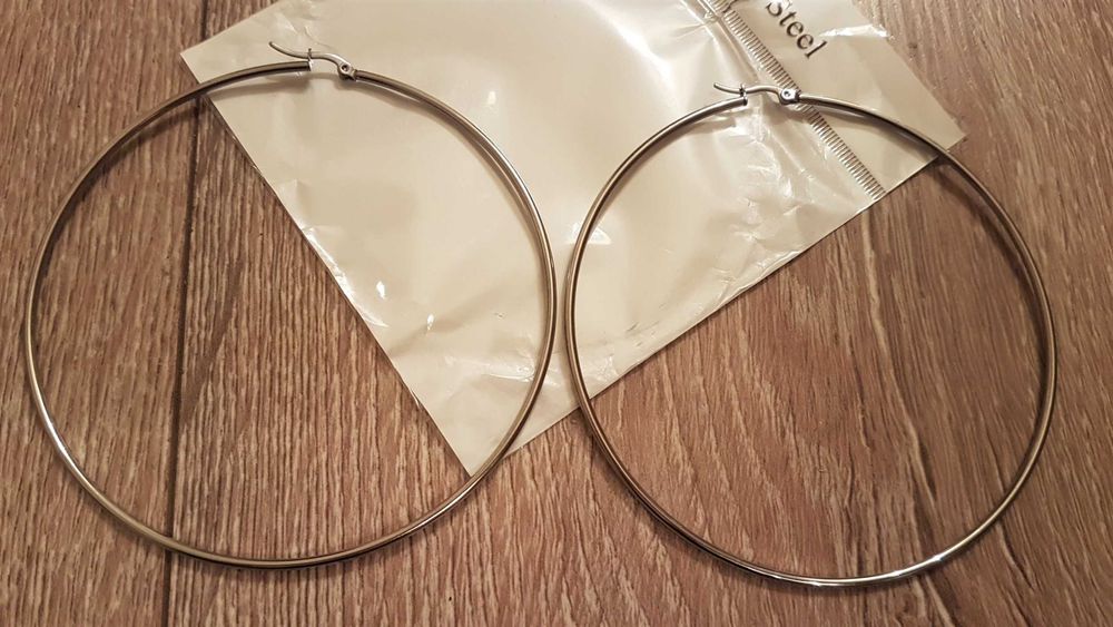 МЕДИЦИНСКА СТОМАНА! Обеци–халки 9см Нови! Цвят сребро.