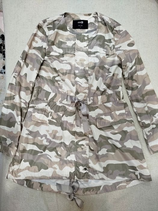 Плащ на девочку. Продам