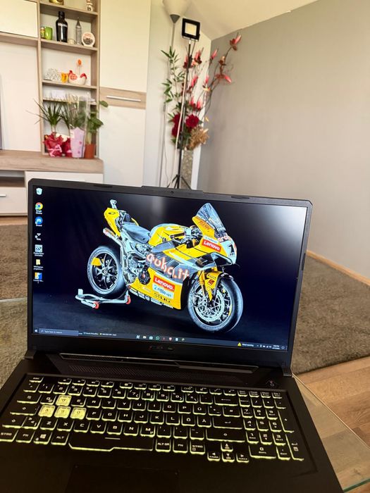 Vand laptop gaming Tuf 144hz