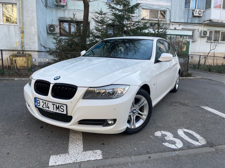 BMW e90 320i /Carplay / Camera