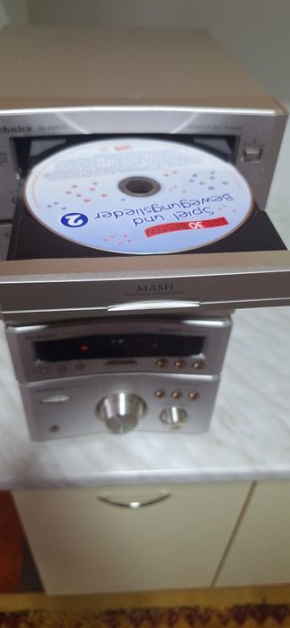 500 lei Linie Technics SE- HD 510 Japonia Osaka