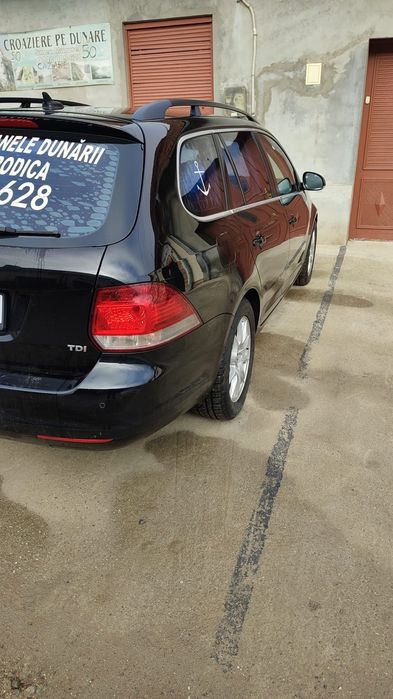 Golf 6 automat DSG 7+1 ,mașină merge foarte bine  ,se circulă cu ea ..