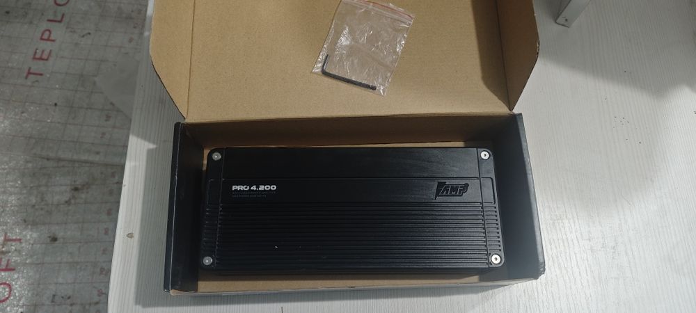 Усилитель AMP PRO 4.200. 4 канальный