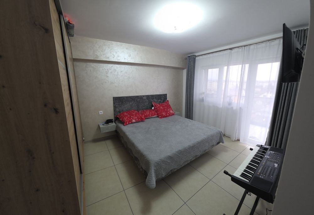 Apartament 3 camere bloc 2025