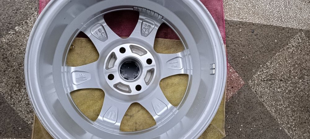 Нови Пежо Ситроен 4×108 15 цола Ет 25  6 1/2 J 65.1 ц.отвор