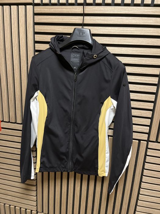 GOLDBERGH : Ziva Hooded Jacket - Стреч яке размер М /  Оригинал