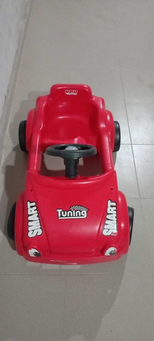 Детска кола с педали Доли