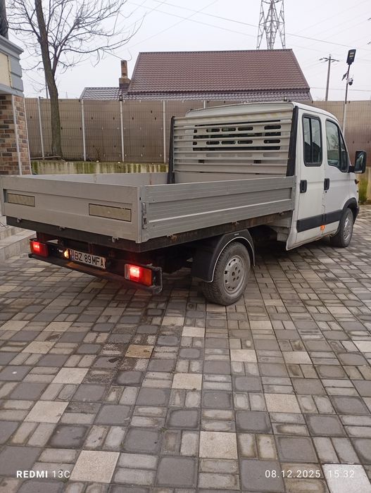 Vând Iveco daily basculabil 7 locuri