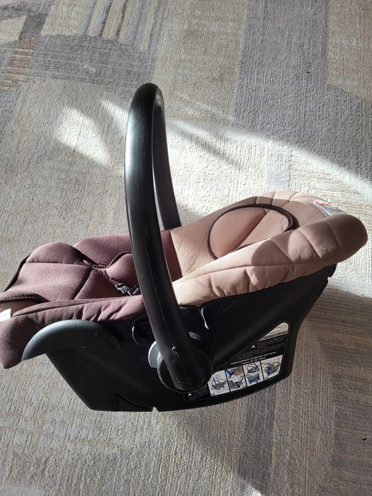 Продам детское автомобильное кресло