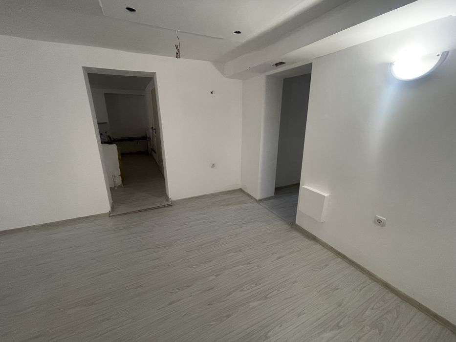 Продава се Офис в Пловдив, Централна гара - 97 кв.м за 516 €/кв.м - Снимка #2