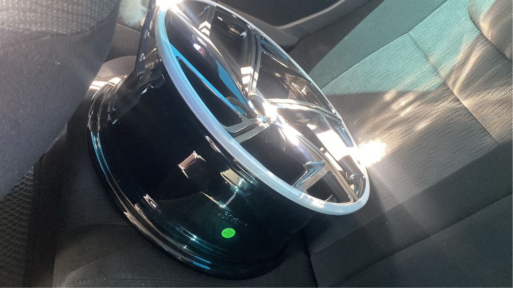 Диски р17 разболтовка 4на100. Бентли стиль