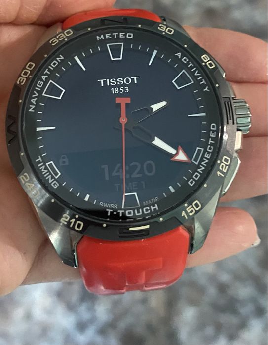 Часовник  TISSOT  T-Touch Connect