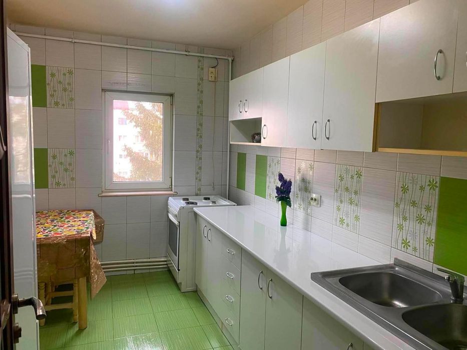 Apartament 2 camere - de vanzare