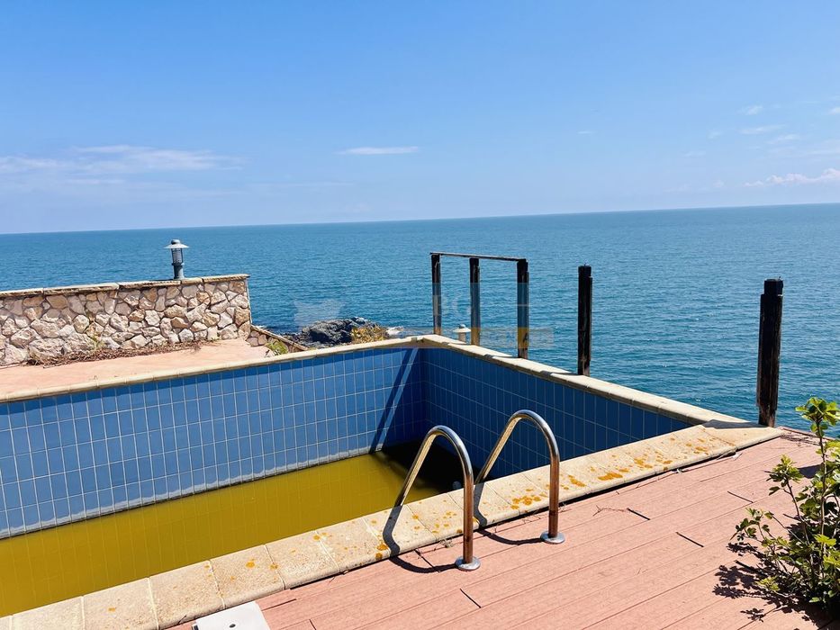 Продава се Къща в Созопол - 454 кв.м за 1461 €/кв.м - Снимка #5