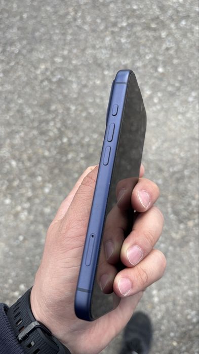 iPhone 17 Pro Blue Titan, cu 100% baterie