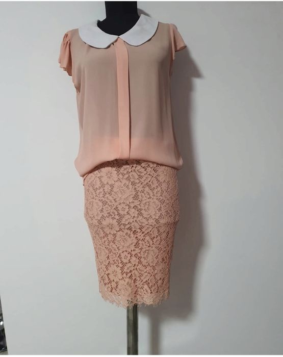 Fusta dantela somon, nouă, prezinta captuseala