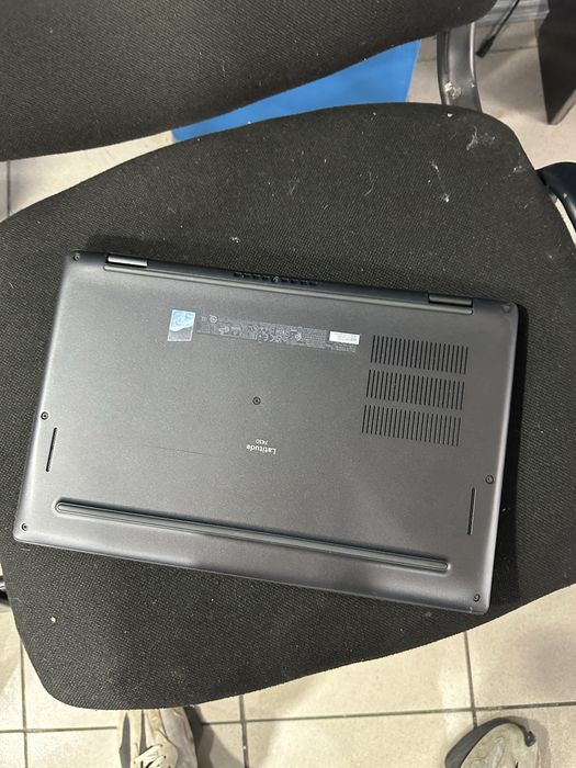 Vand laptop dell latitude 7430 i7 1270p 32gb ram ssd 512gb full hd