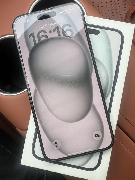 iPhone 15 в идеальном состоянии. Продам срочно Айфон 15