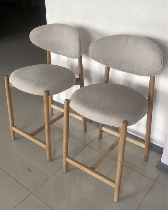 Полубарные стулья