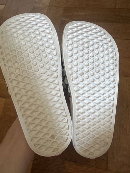 Лятни чехли VANS