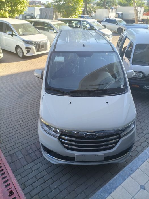 JAC avtosaloni M3 M4 x200