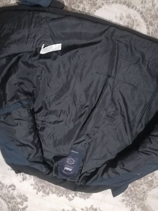 Мъжко яке. Без забележки.