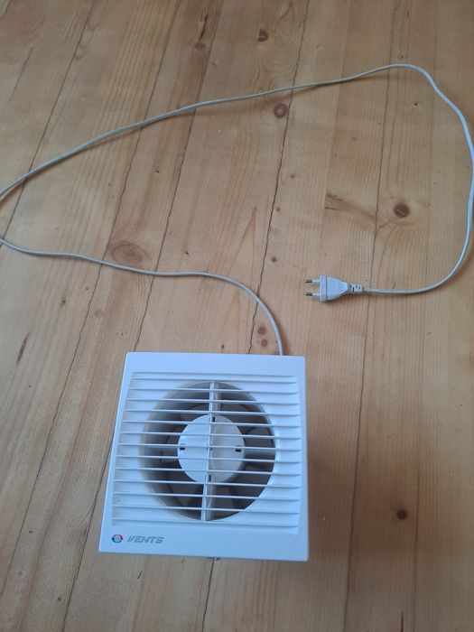 Продавам вентилатор Vents 125 mm