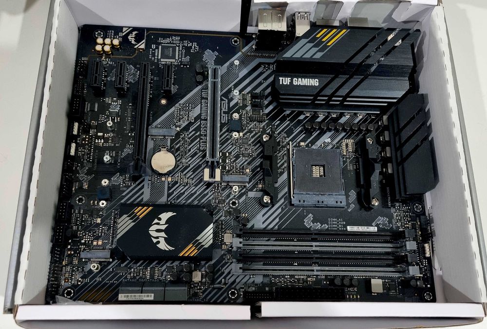 Placa de baza ASUS TUF GAMING B550-PLUS , Socket AM4