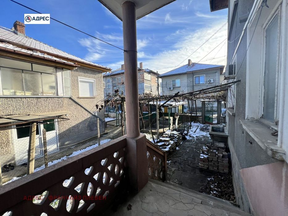 Продава се Къща в Ловеч, Младост - 240 кв.м за 245 €/кв.м - Снимка #11