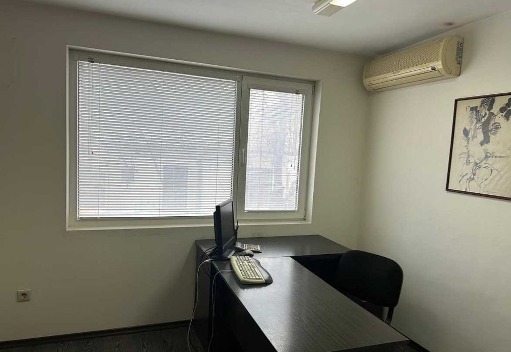 Продава се Офис в Варна, Център - 99 кв.м за 1545 €/кв.м - Снимка #9