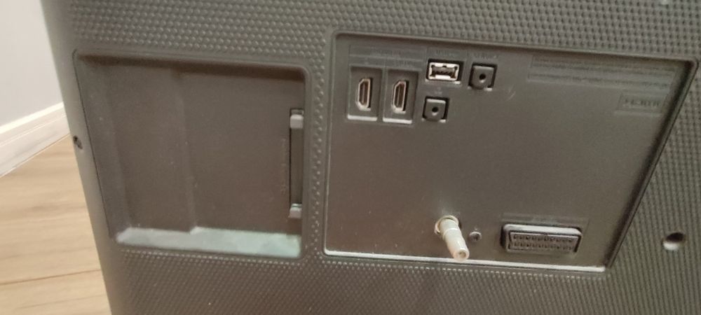 Телевизор Samsung в хорошем состоянии