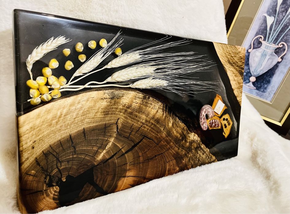 Дъски и подноси  с епоксидна смола