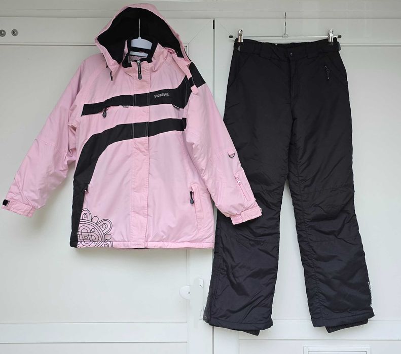 Дамски ски екип размер S-М