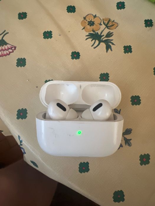 Casti air pods pro 1