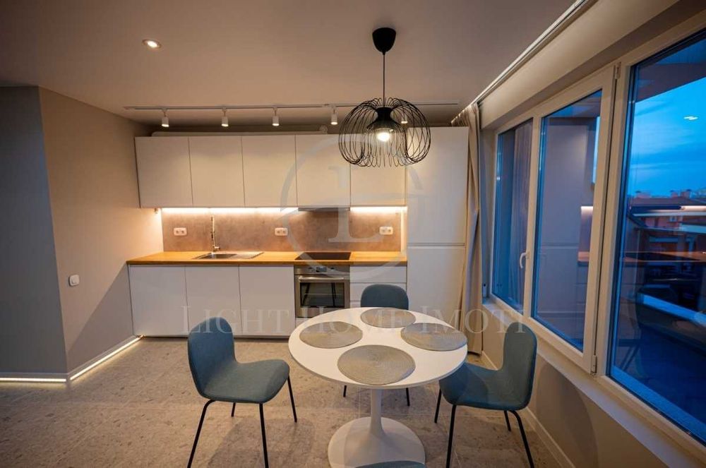 Продава се Двустаен апартамент в Пловдив, Център - 71 кв.м за 1121 €/кв.м - Снимка #2