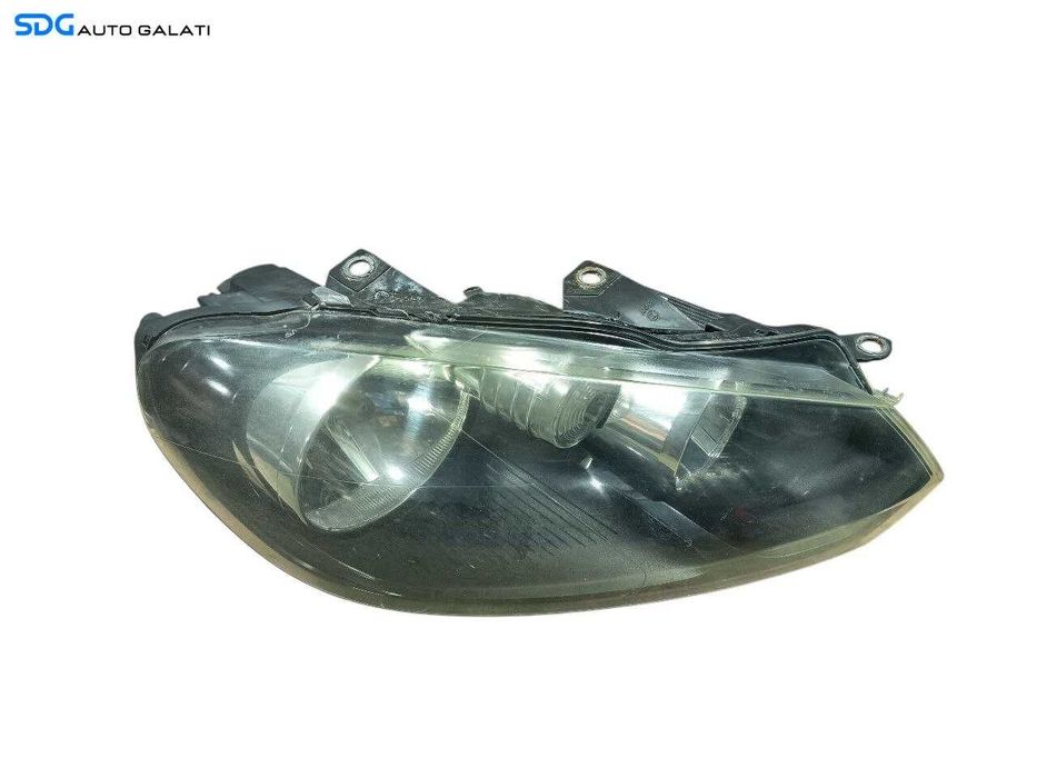 Far Dreapta FARA Xenon EUROPA Volkswagen Golf 6 2008 - 2013 Cod 5K1941006M (Ureche Reparata) [LS0273]