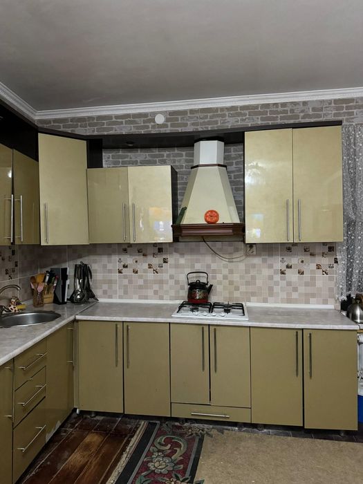 Куханный гарнитур