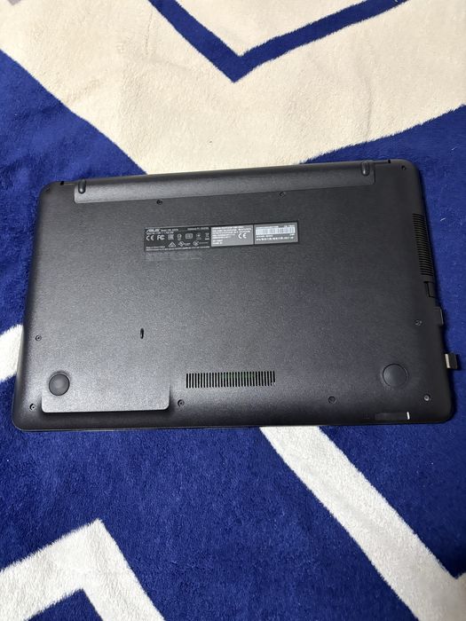 Laptop Asus VivaBook Max