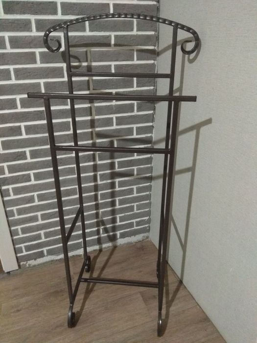 Вешалка напольная