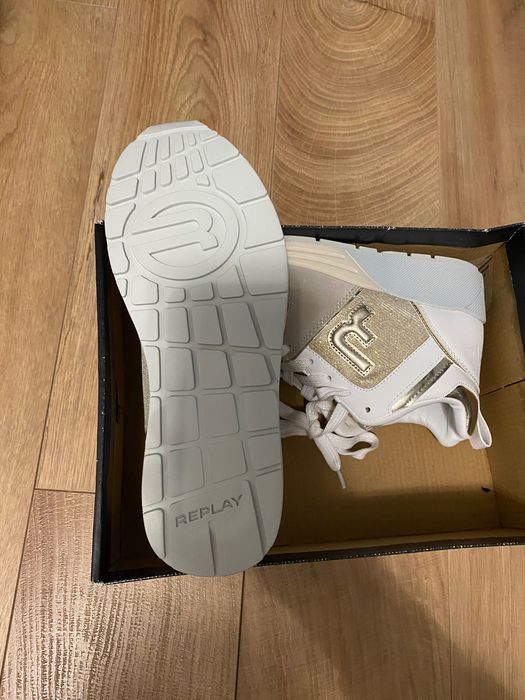 Replay, нови в кутия, 38