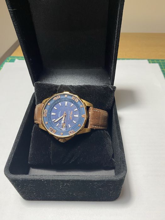 Продается наручные часы