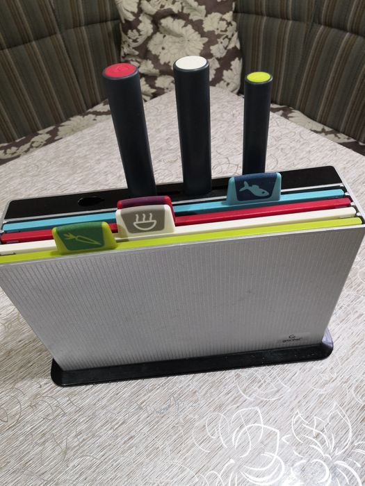 Набор ножей с досками