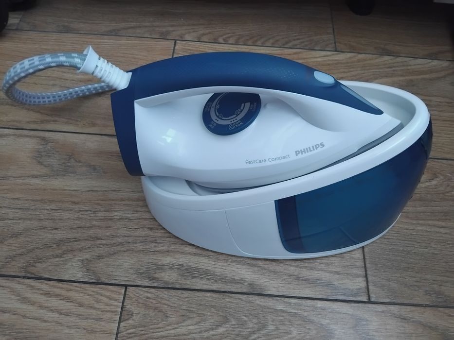 Statie calcat- Philips FastCare Compact, 2400 W, Talpa Ceramica