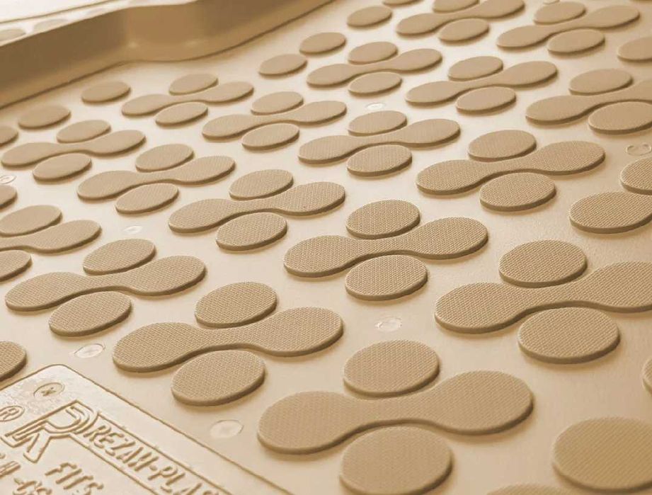 Set presuri covorase cauciuc Mercedes A B C E GLA GLC GLE ML