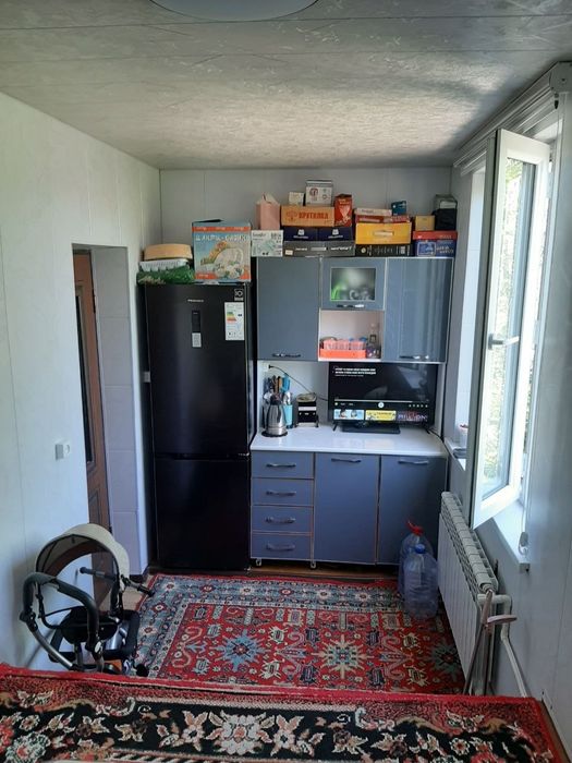 Шахар марказида 2 хонали уй сотилади