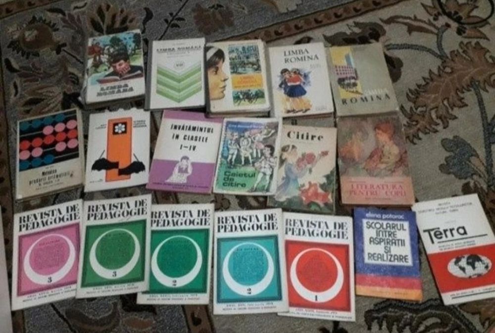 Manuale și cărți vechi